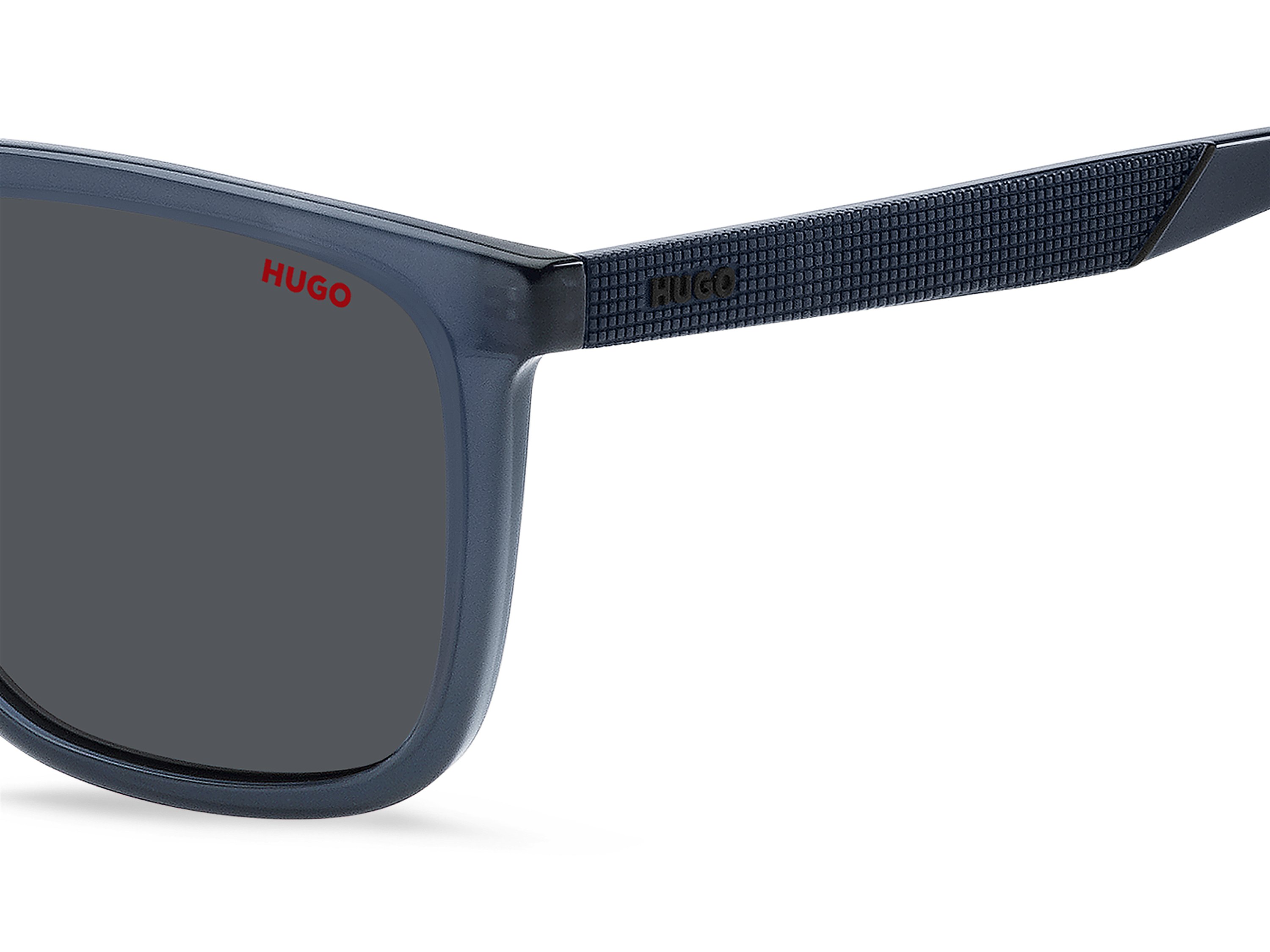 Das Bild zeigt die Sonnenbrille HG1304/S PJP von der Marke Hugo in schwarz.