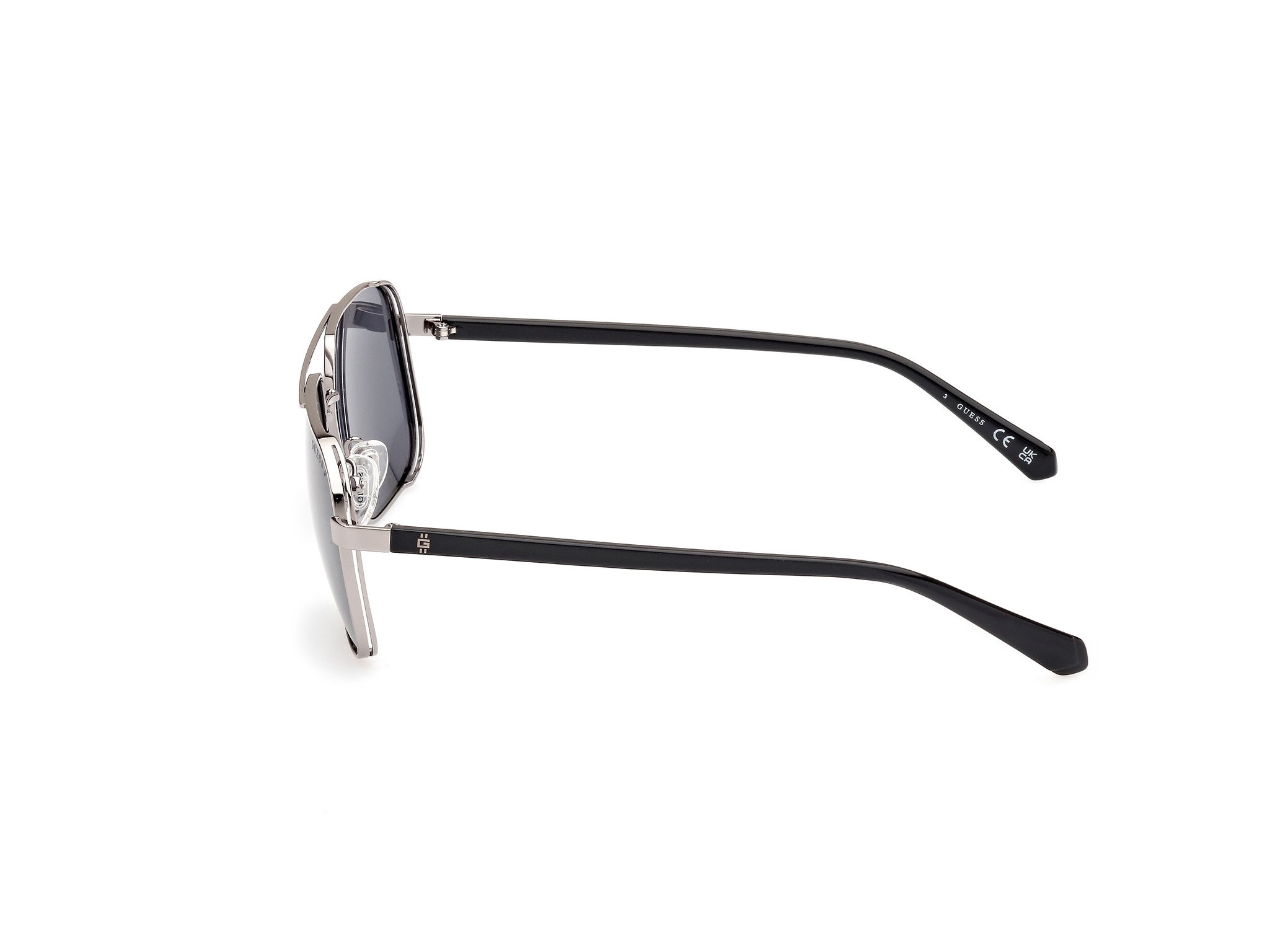 Das Bild zeigt die Sonnenbrille GU00119 08D von der Marke Guess in Gunmetal.