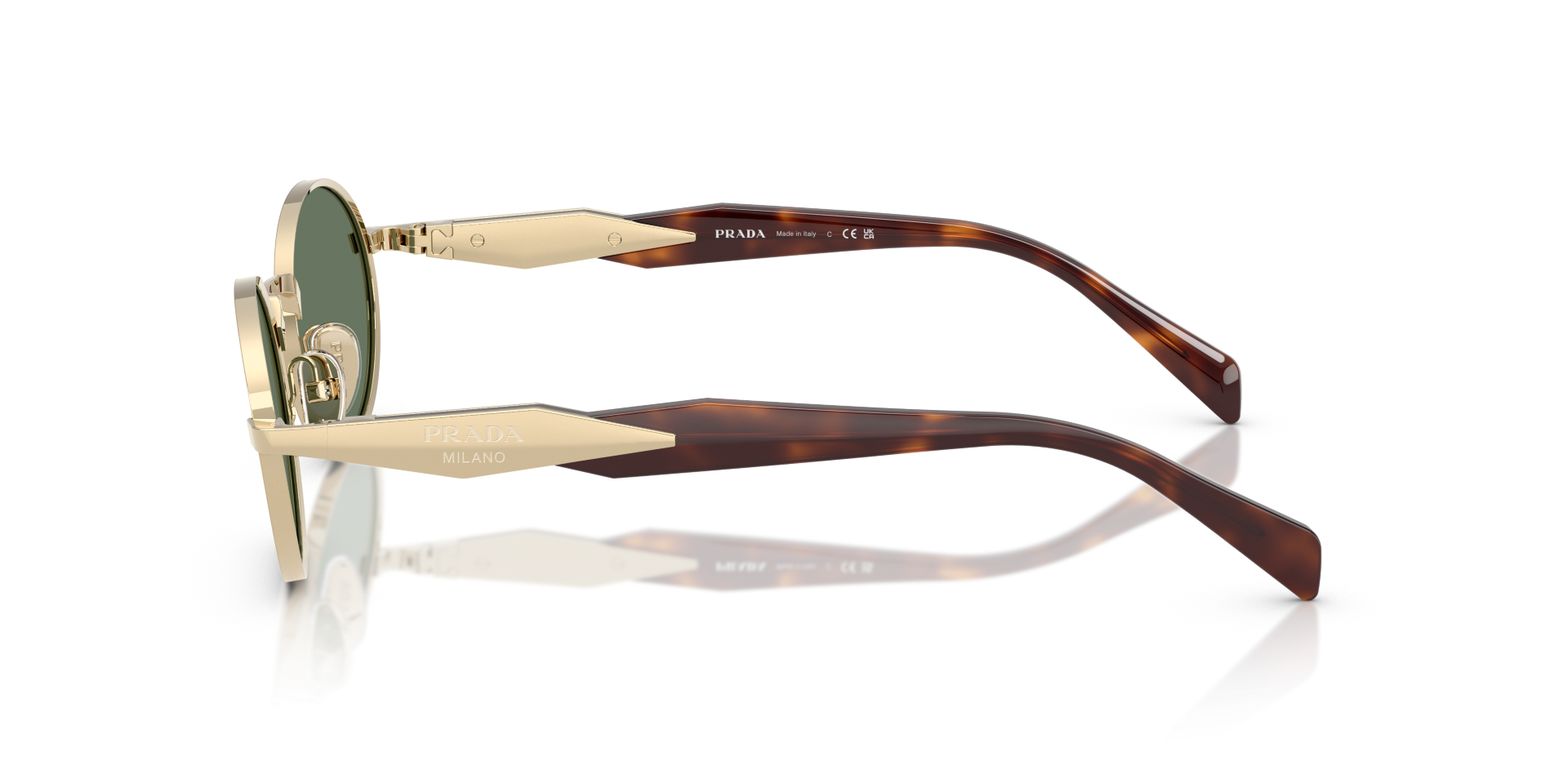 Auf diesem Bild sehen Sie die Sonnenbrille 0PR 65ZS von Prada in der Farbe Gold.