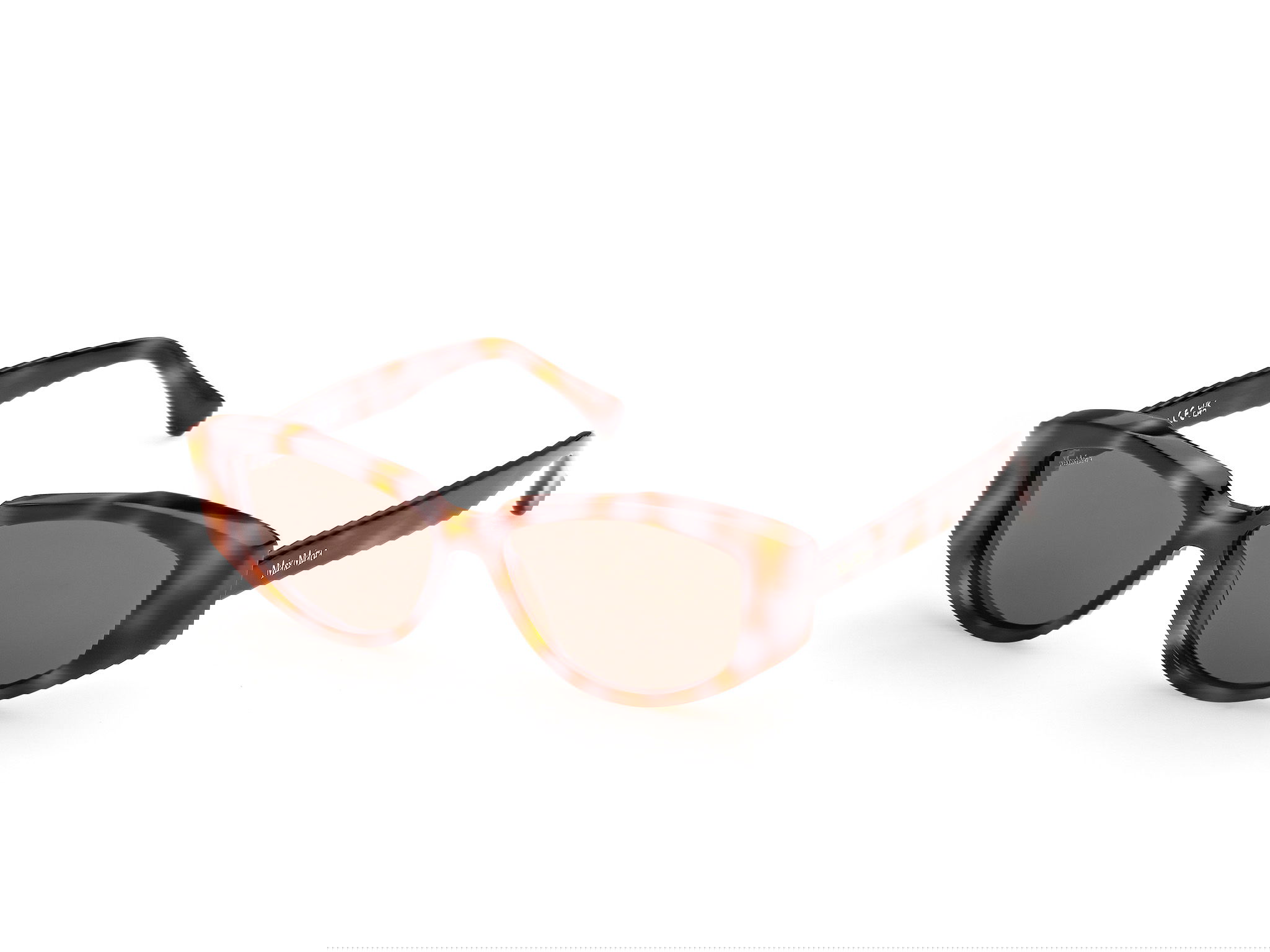 Das Bild zeigt die Sonnenbrille MM0161 von der Marke Max Mara in Havanna.