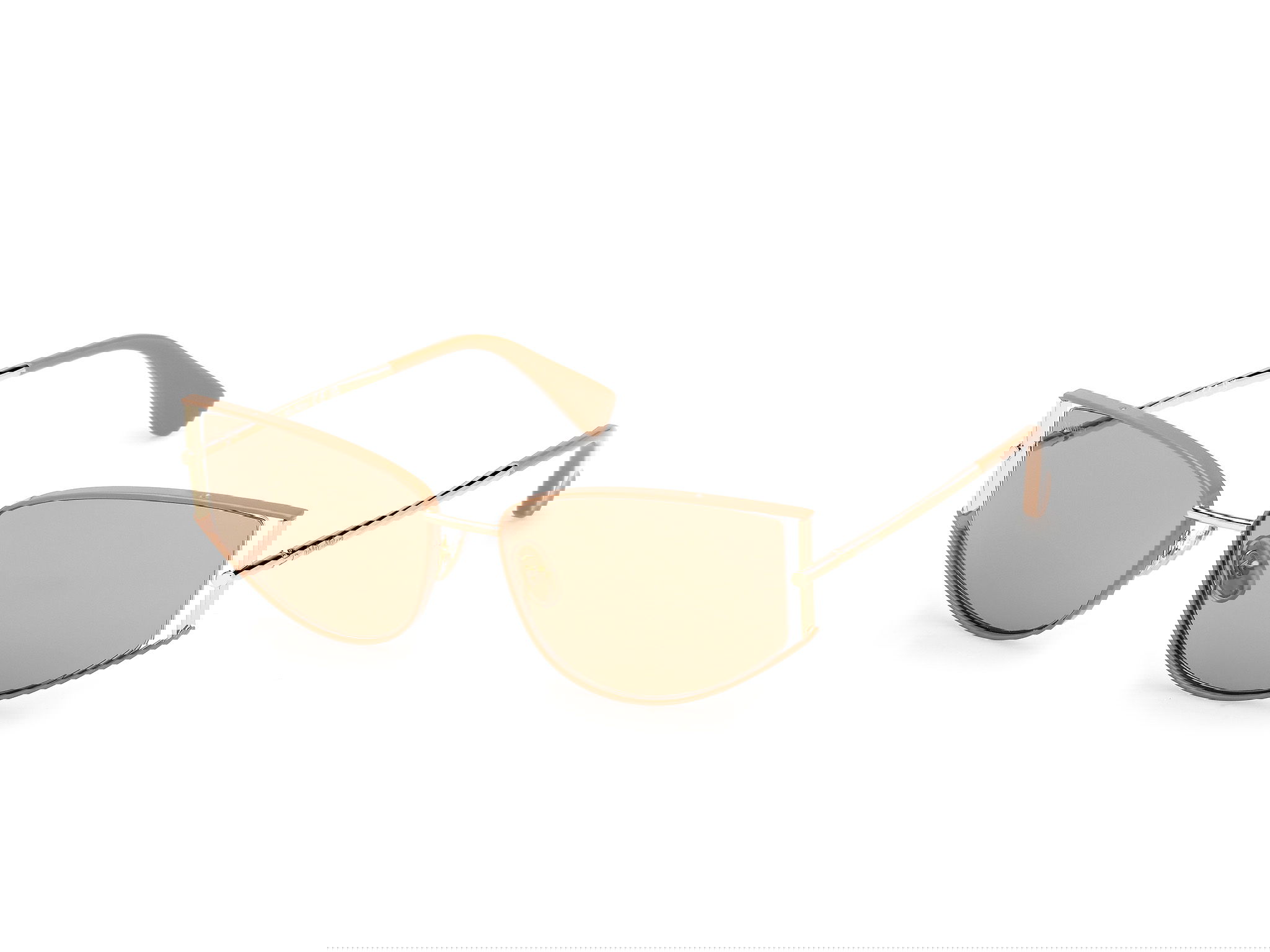 Das Bild zeigt die Sonnenbrille MM0141 von der Marke Max Mara in Gold.