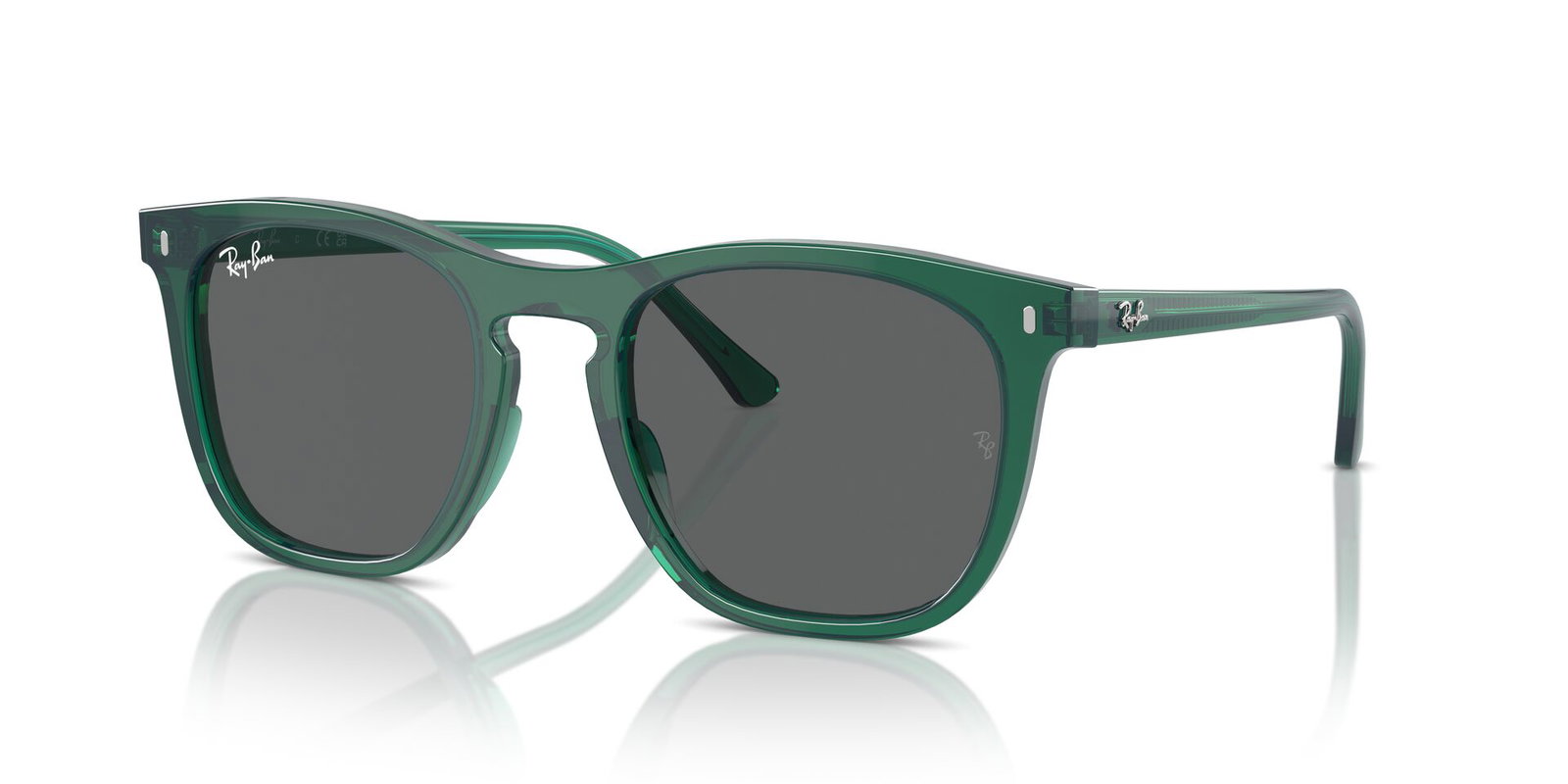 Das Bild zeigt die Sonnenbrille RB2210 6615B1 von der Marke Ray-Ban in Grün Transparent.