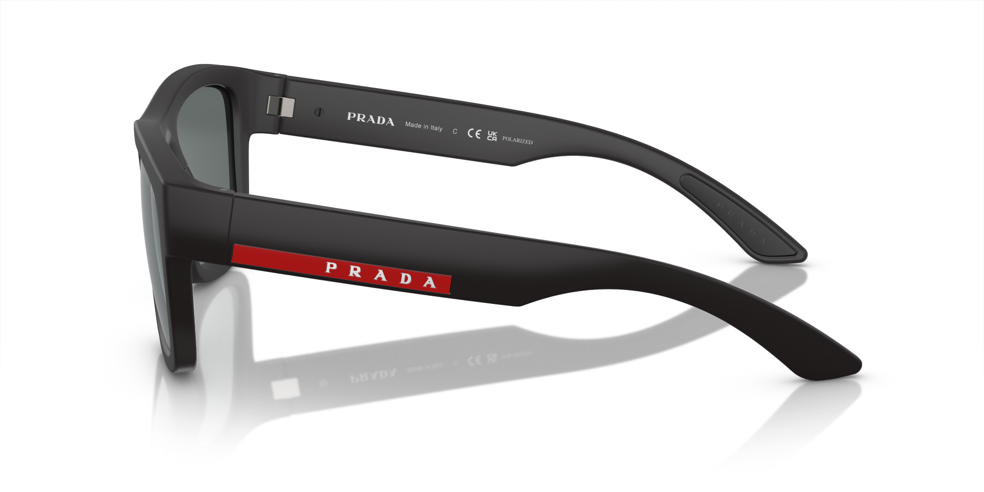 Auf diesem Bild sehen Sie die Sonnenbrille 0PS 01ZS von Prada in der Farbe Schwarz für Herren.